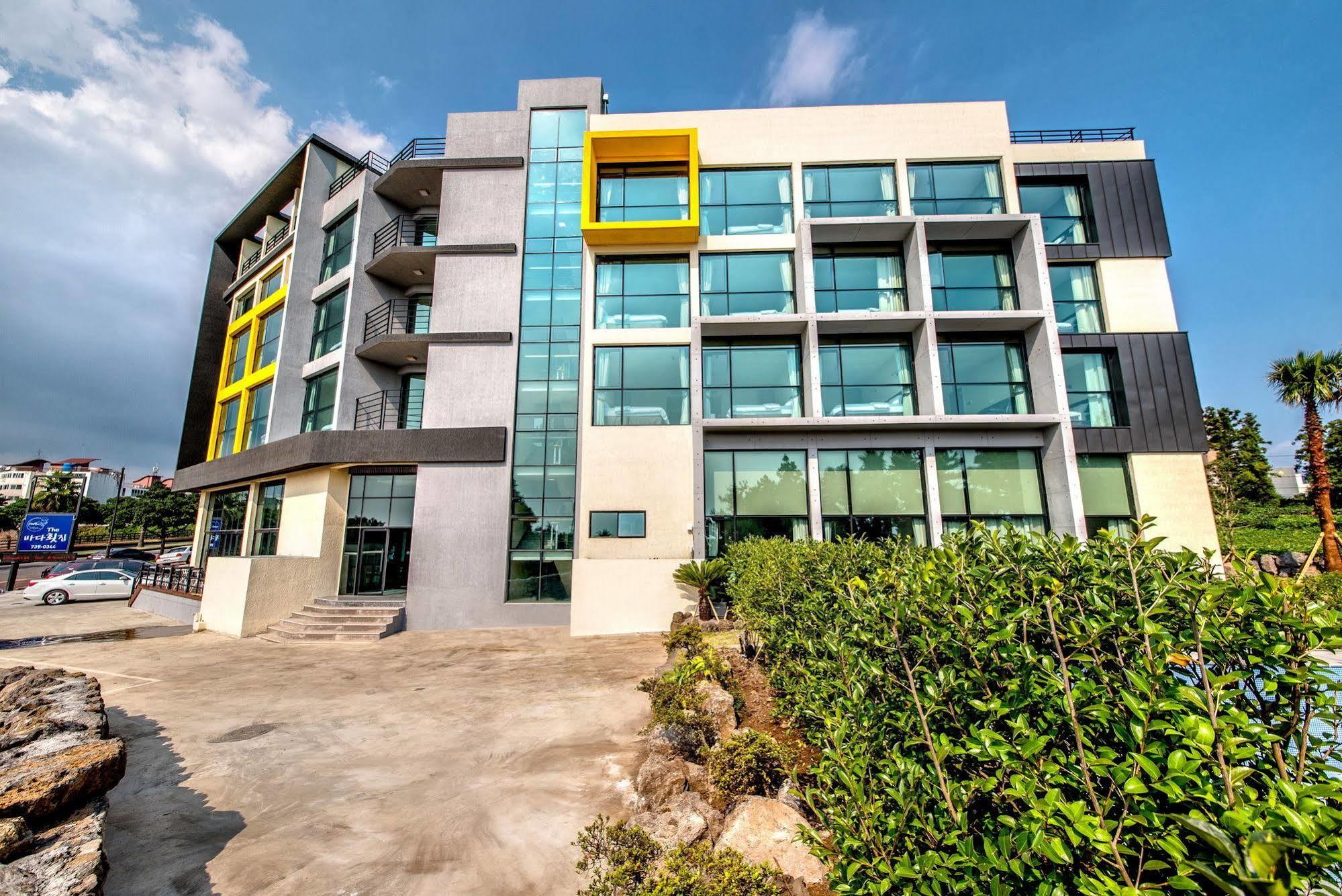 סאוגוויפו Sunrise Hotel Jungmun Branch מראה חיצוני תמונה