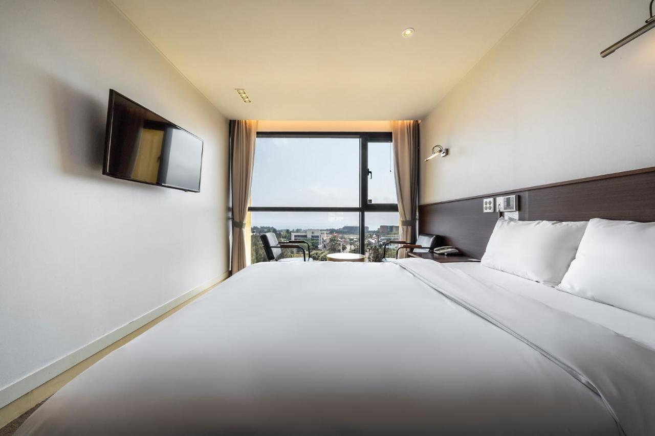 סאוגוויפו Sunrise Hotel Jungmun Branch מראה חיצוני תמונה