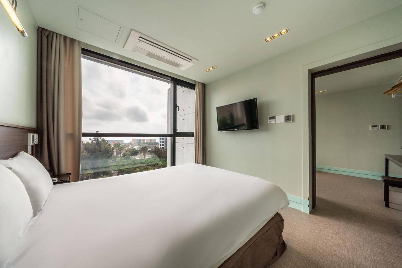 סאוגוויפו Sunrise Hotel Jungmun Branch מראה חיצוני תמונה