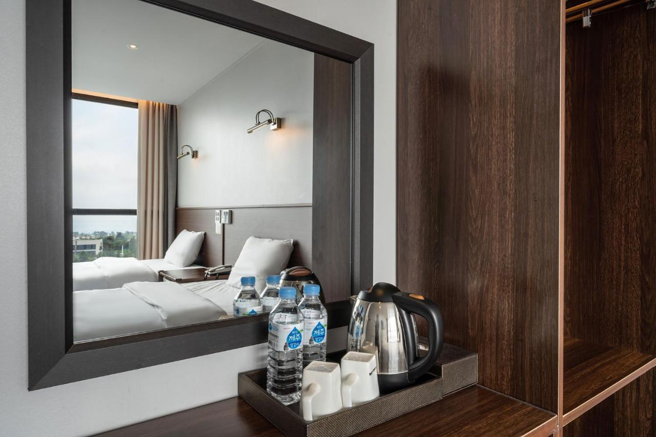 סאוגוויפו Sunrise Hotel Jungmun Branch מראה חיצוני תמונה